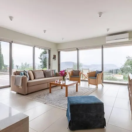 Nafplio, Hill With An Amazing View דירה *