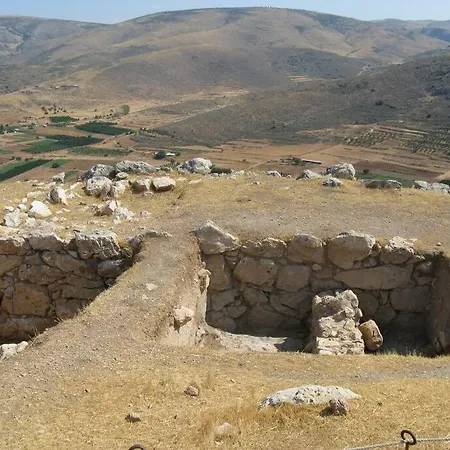 Nafplio, Hill With An Amazing View נאפפליו