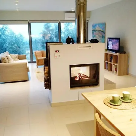 Nafplio, Hill With An Amazing View נאפפליו