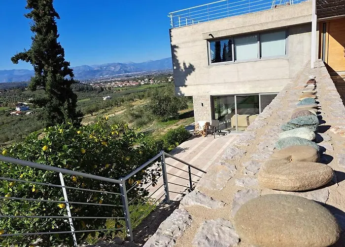 Nafplio, Hill With An Amazing View 아파트 *